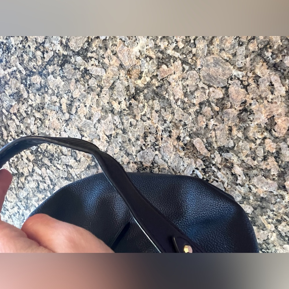 Michael Kors black leather shoulder bag - Picture 5 of 10